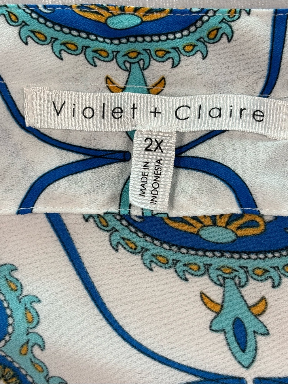Violet + Claire 2X Blue Paisley Boho Tunic Blouse Plus Size Top - Picture 4 of 7